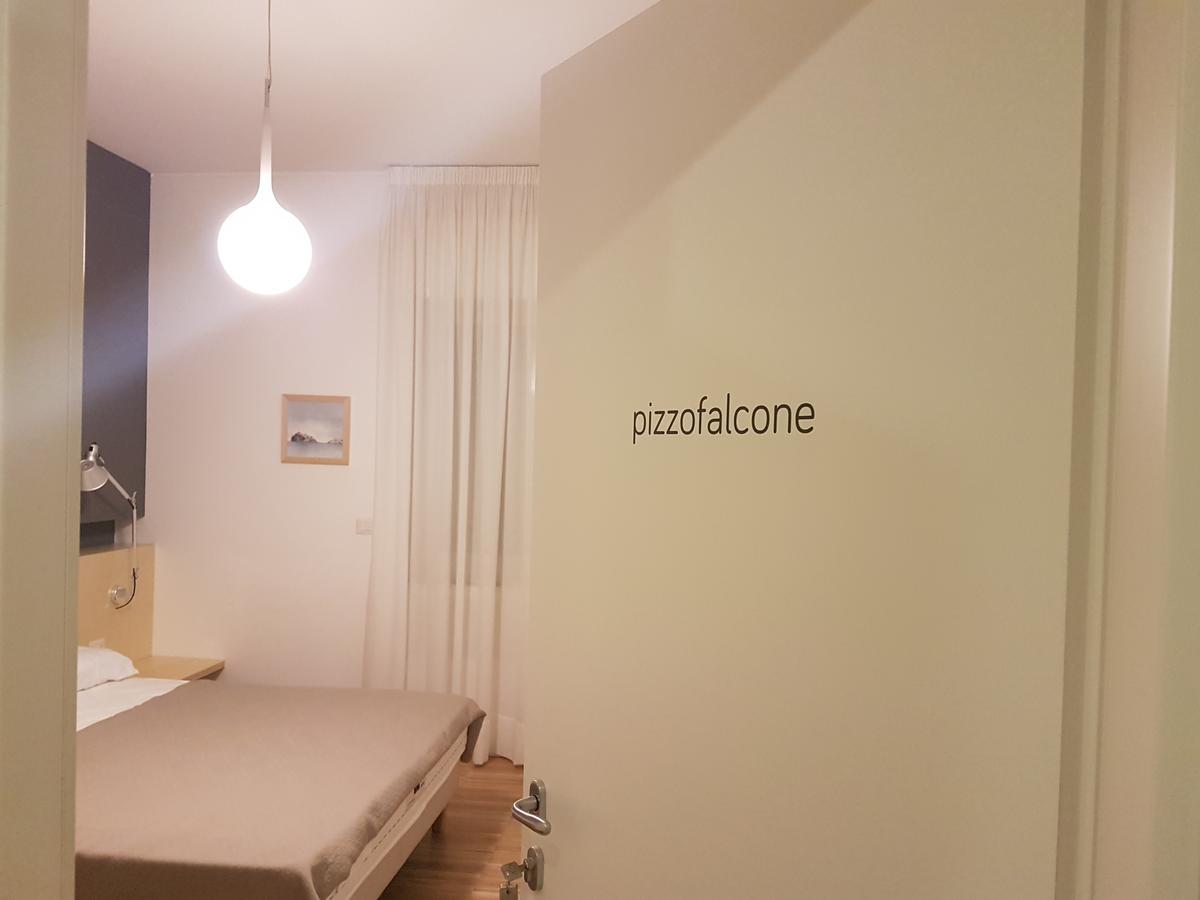 Le Stanze Di Piazza Dei Martiri Bed & Breakfast Napoli Bagian luar foto