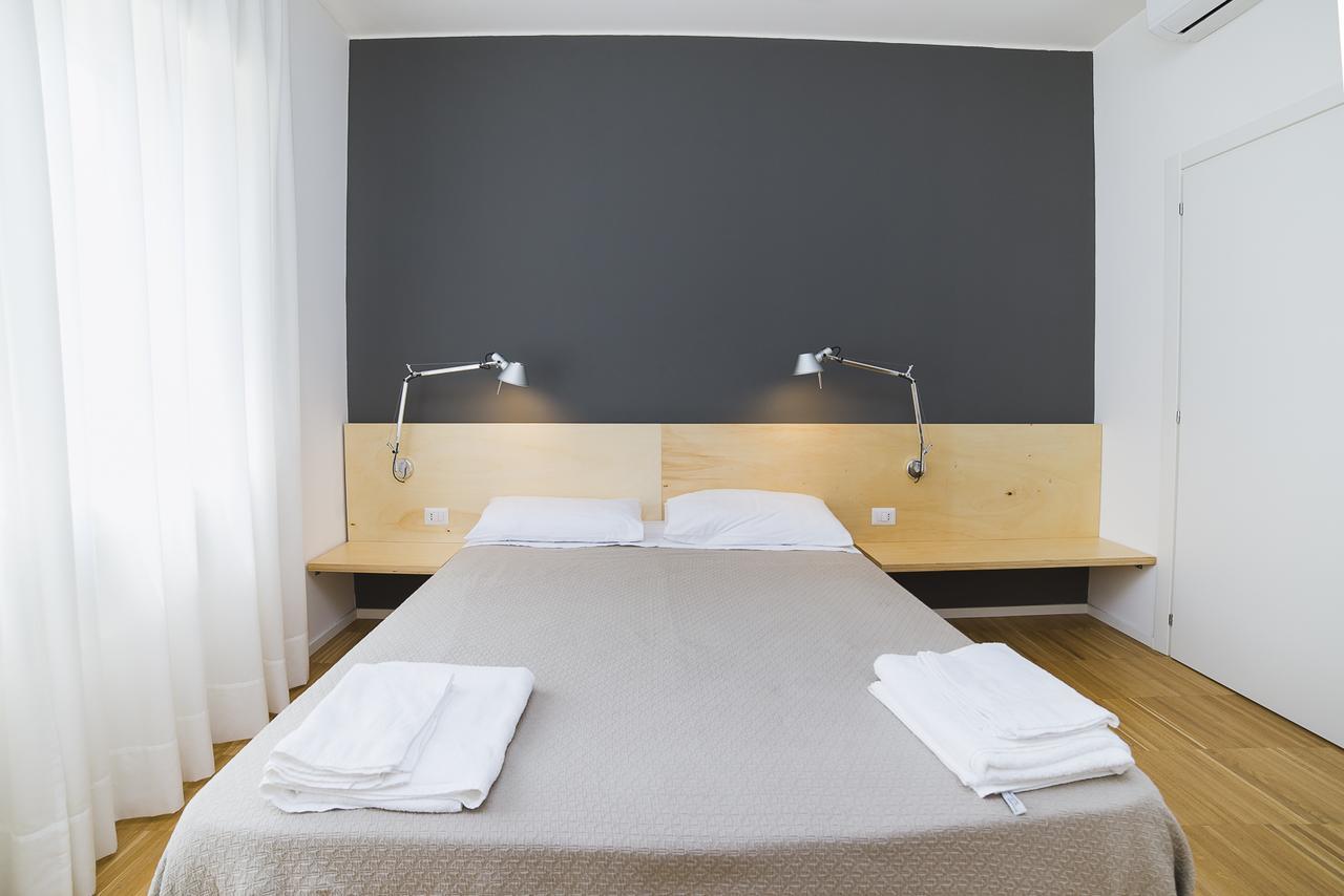 Le Stanze Di Piazza Dei Martiri Bed & Breakfast Napoli Bagian luar foto
