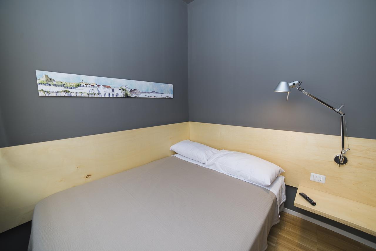 Le Stanze Di Piazza Dei Martiri Bed & Breakfast Napoli Bagian luar foto