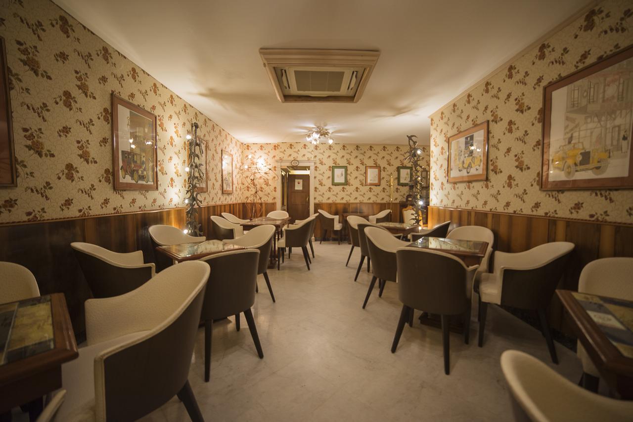 Le Stanze Di Piazza Dei Martiri Bed & Breakfast Napoli Bagian luar foto